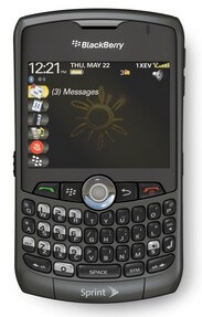 Virgin предлагает BlackBerry Curve 8330 всего за $49.99. Фото.