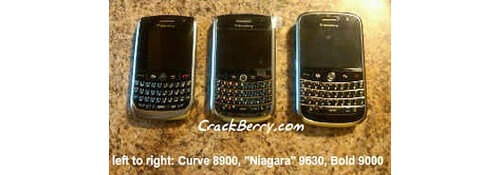 Живые фотографии смартфона BlackBerry Niagara 9630. Фото.