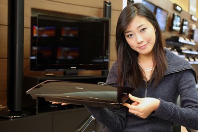 Samsung представит ультратонкий Blu-ray плеер на CES 2009. Фото.