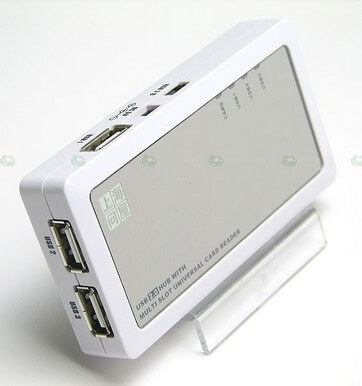 Evergreen DN-CRU631 — USB хаб и устройство для чтения карт памяти. Фото.
