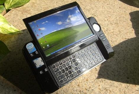 EKING M1 MID c WiMAX, GPS, HSDPA и QWERTY клавиатурой. Фото.