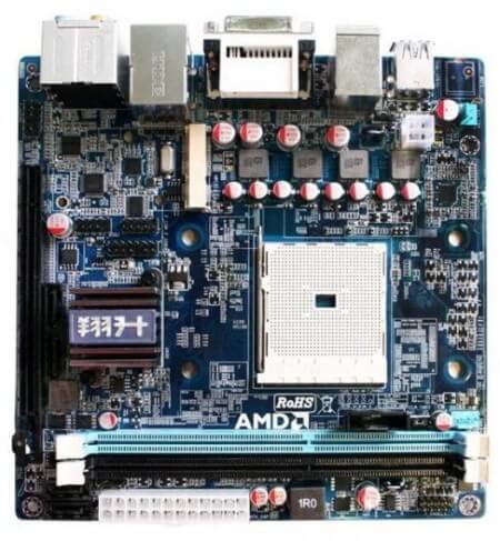 Giada показала материнскую плату MI-A75 форм-фактора Mini-ITX на чипсете A75. Фото.