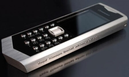 Regal Titanium – защищенный телефон из монолитного титана. Фото.