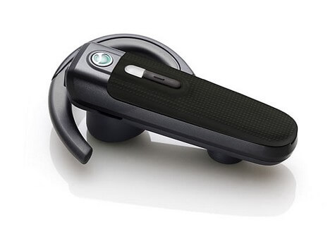 Sony Ericsson анонсировала Bluetooth гарнитуру HBH-PV703. Фото.