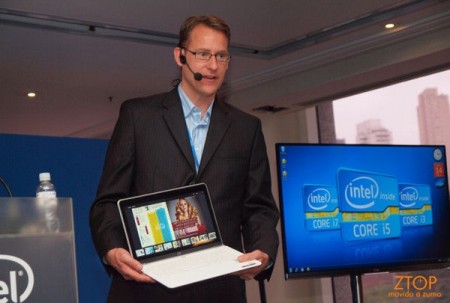 Intel показала ультрабук под управлением ОС Windows 8. Фото.
