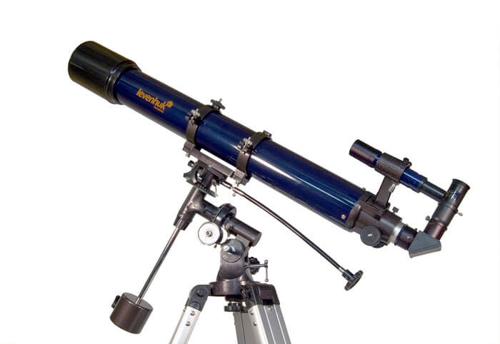 levenhuk strike 900 pro
