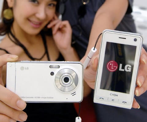 LG Viewty теперь и в белом. Фото.