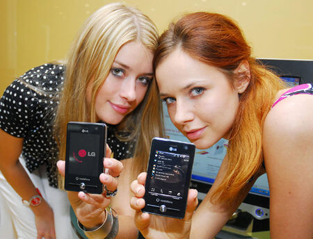 LG смартфон — KS20. Фото.
