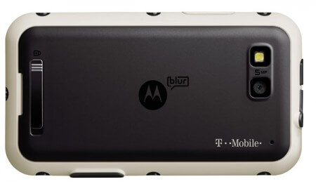 Motorola Defy работает с T-Mobile в сезон праздников. Фото.