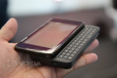 Nokia N900: выбор ОС будет только у разработчиков. Фото.