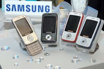 1.8 млн телефонов Samsung для жителей Тайваня. Фото.