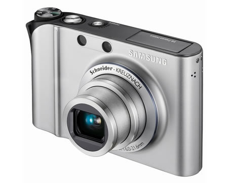 Samsung представила 14.7-мегапиксельную фотокамеру NV100HD. Фото.