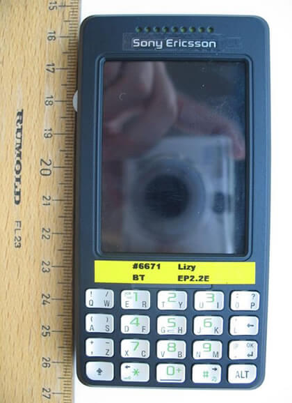 Больше информации о Sony Ericsson M610i (Lizy). Фото.