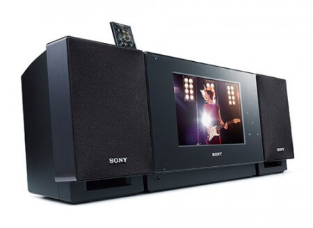 Sony представляет док-станцию для Walkman. Фото.