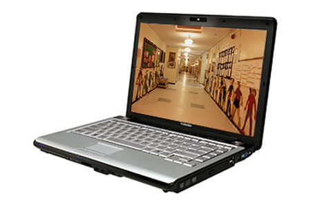 Тонкий и легкий Toshiba Satellite M200/205. Фото.