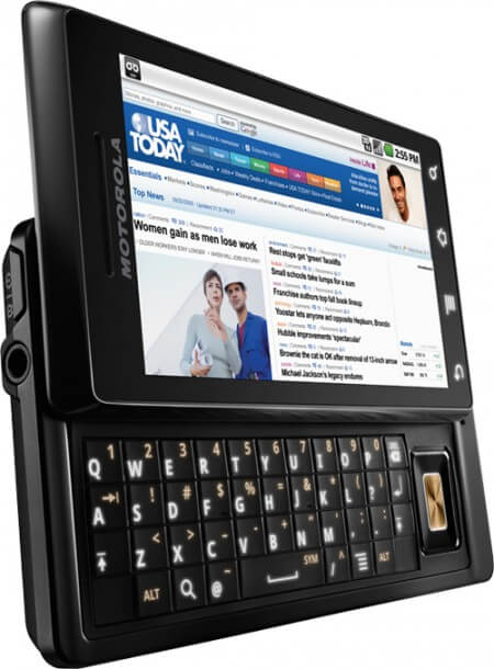 Motorola DROID 3 использует процессор TI OMAP 4430. Фото.