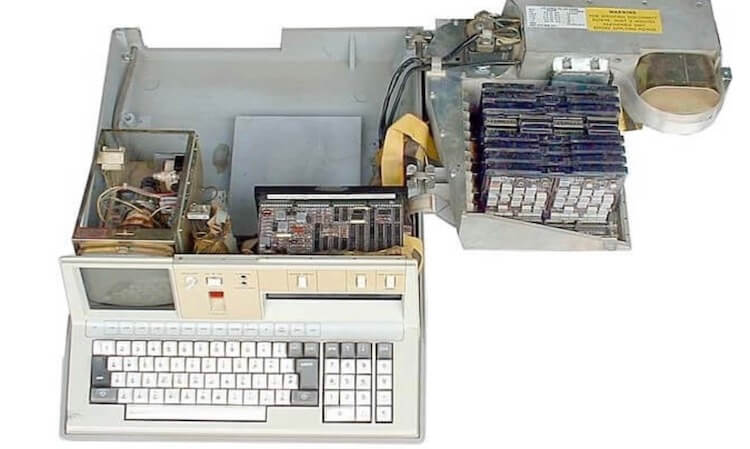 #чтиво | IBM Portable PC 5100. Первый самодостаточный компьютер Земли. Вот так было внутри. Фото.