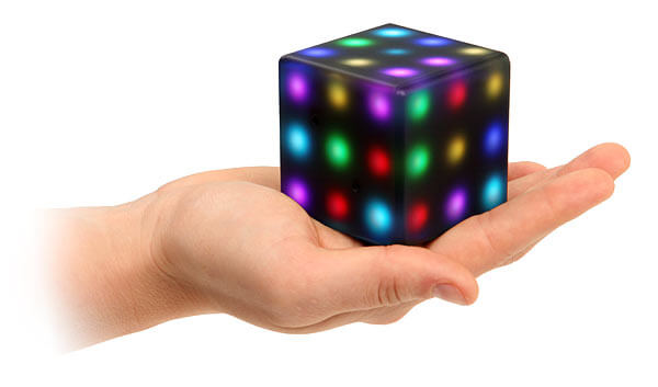 #CES | Futuro Cube — игрушка будущего. Фото.