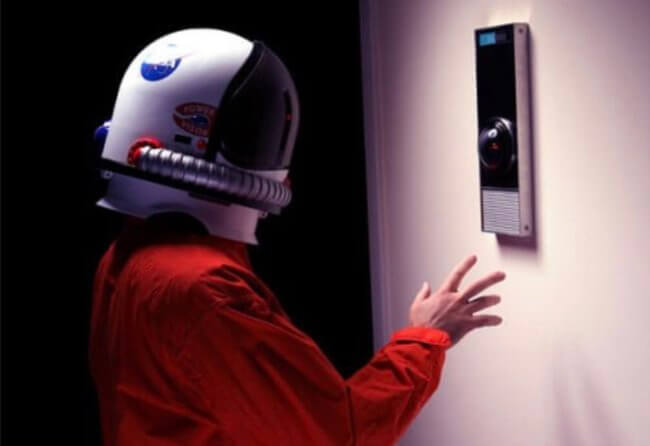 Хотите настоящий HAL 9000 за пятьсот долларов? Фото.