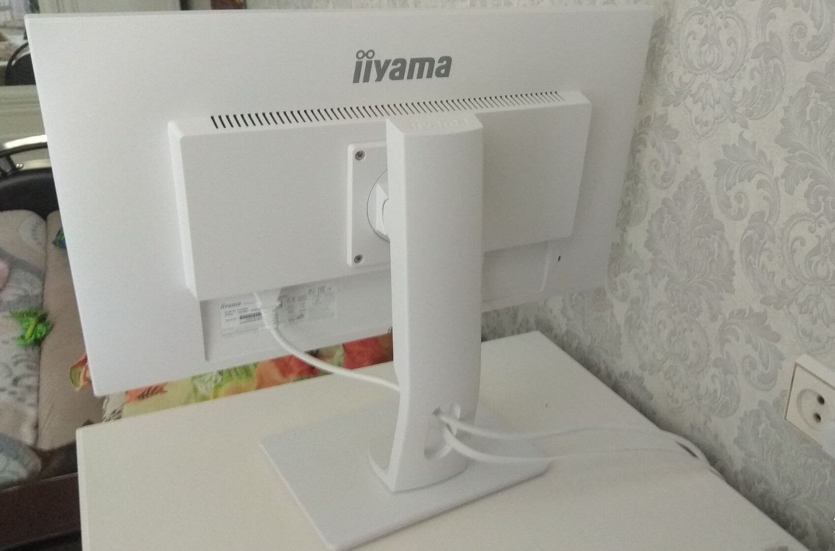 Мониторы для классических игр и офиса. Мониторы iiyama — знаменитое японское качество. Фото.