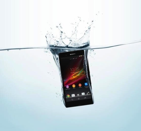 xperia-z-water-tank
