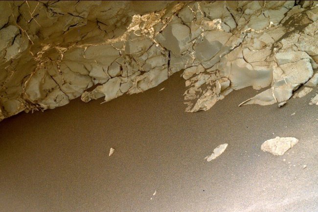 Последние данные с Марса: «каникулы» Curiosity подходят к концу. Фото.