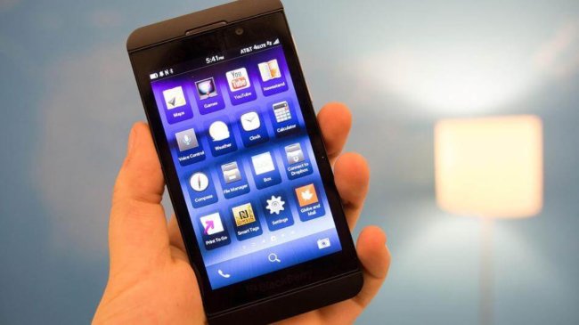 BlackBerry Z10 уже в продаже через eBay. Фото.