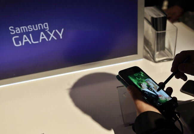 Samsung Galaxy Note III получит «неубиваемый» 5,9-дюймовый дисплей. Фото.