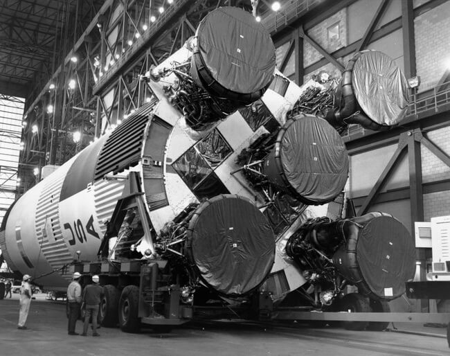 #чтиво | Как миллиардер поднял со дна океана 40-летнюю историю ракетостроения. Фото.
