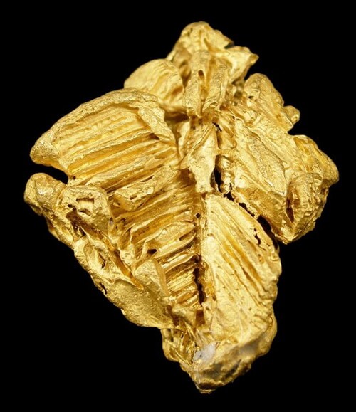 Ученые обнаружили, что землетрясения «превращают» воду в золото. Фото.