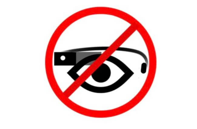 В Америке начинают вводить запрет на ношение Google Glass. Фото.