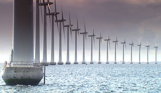25 процентов населения Дании полагается на ветряные электростанции. Фото.