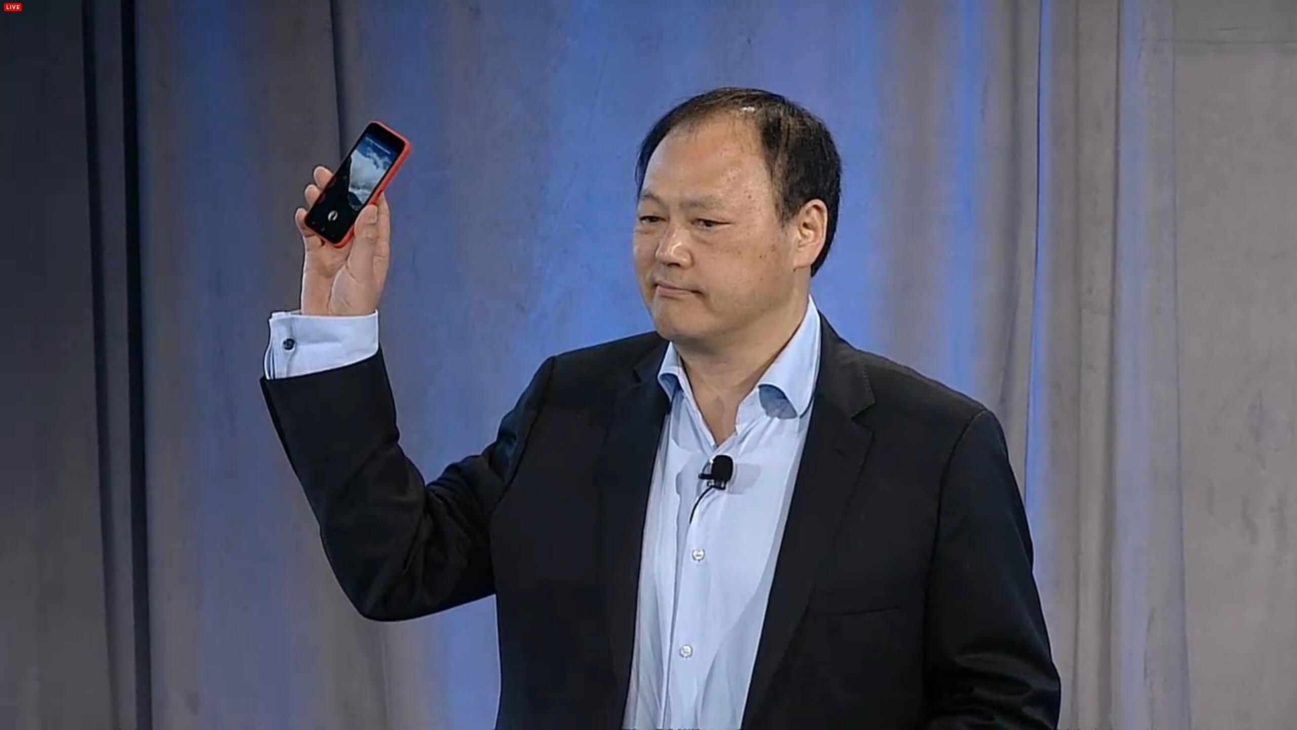 Facebook-Phone-HTC-First-001