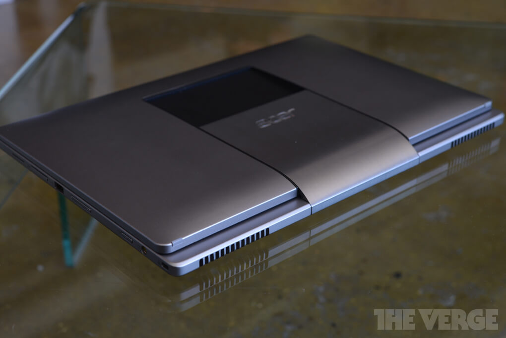 acer-aspire-a7-hands-3on4_1020_verge_super_wide