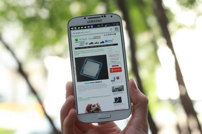 Samsung может продать к концу года 80 миллионов Galaxy S4. Фото.