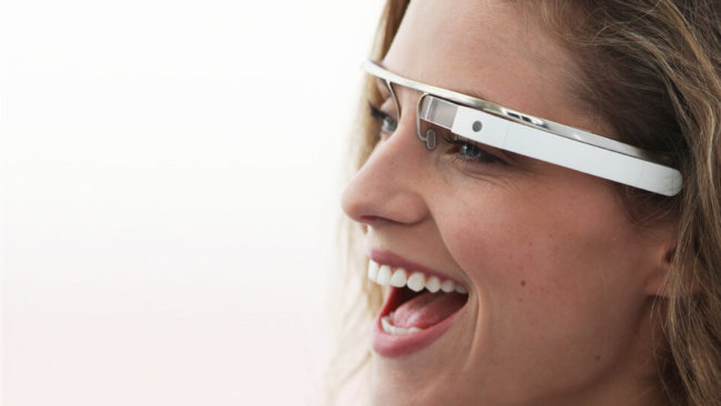 Google запретила приложения автоматического распознавания лиц для Glass. Фото.