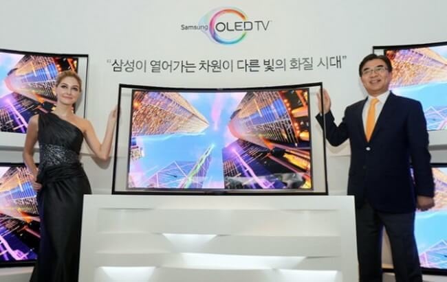 Samsung начала продажу изогнутых OLED-телевизоров. Фото.