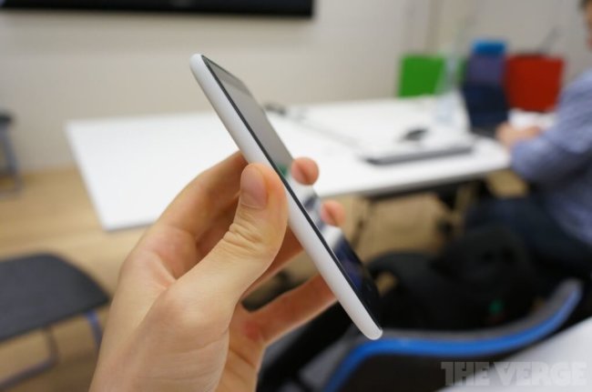 смартфон Nokia Lumia 625 