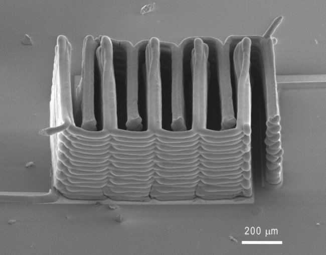 Литий-ионная батарея размером с песчинку — будущее наноэлектроники. Фото.