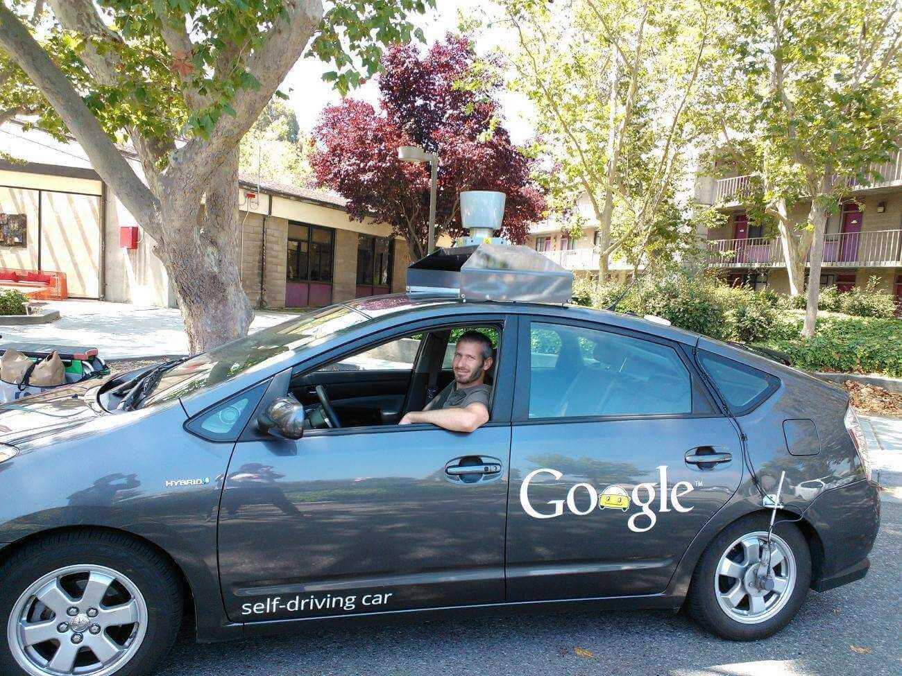 Самоуправляемый автомобиль