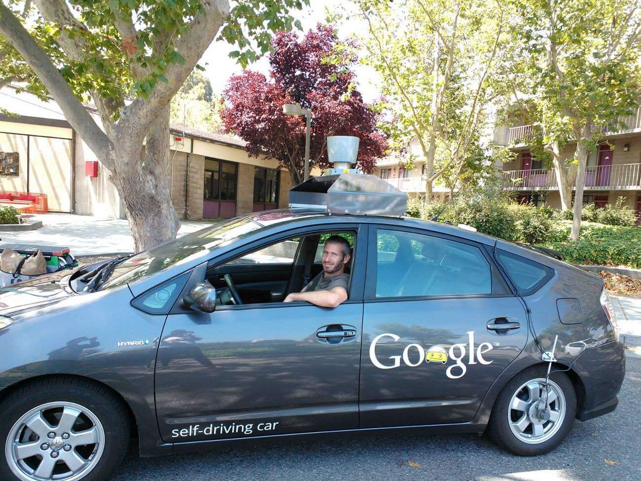 Самоуправляемый автомобиль Google