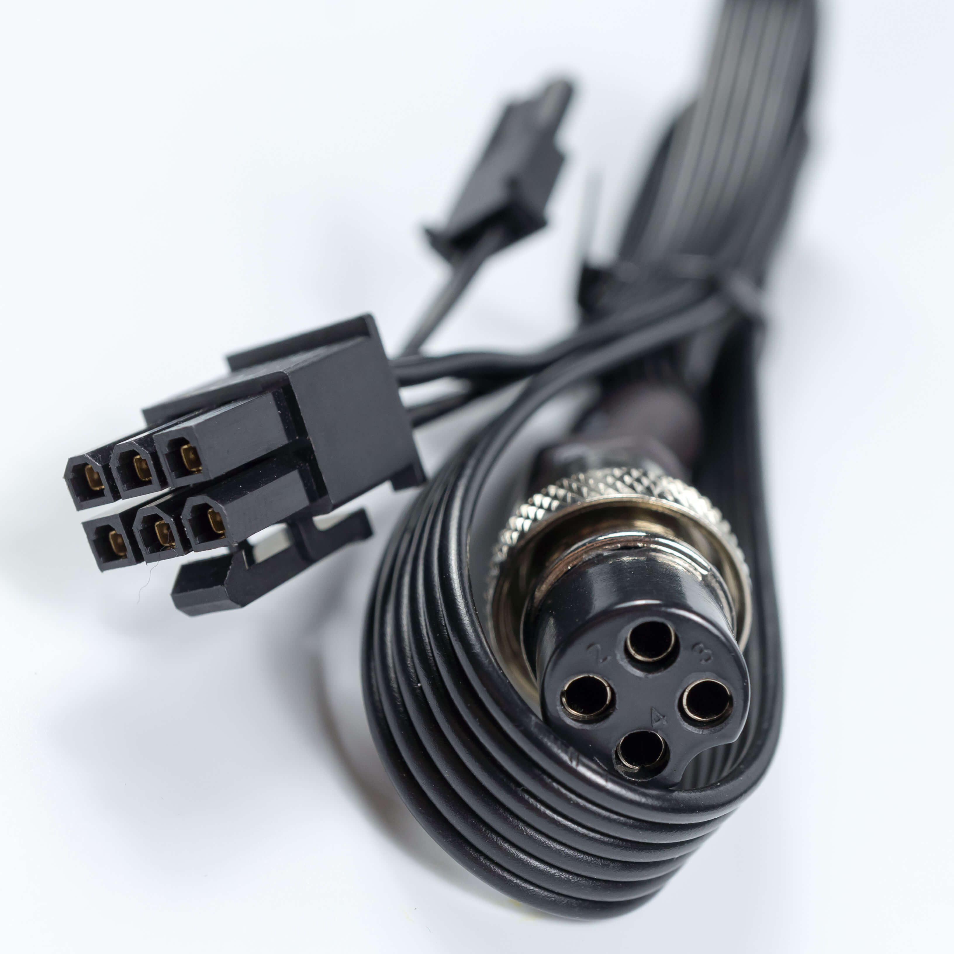 Кабель крупно