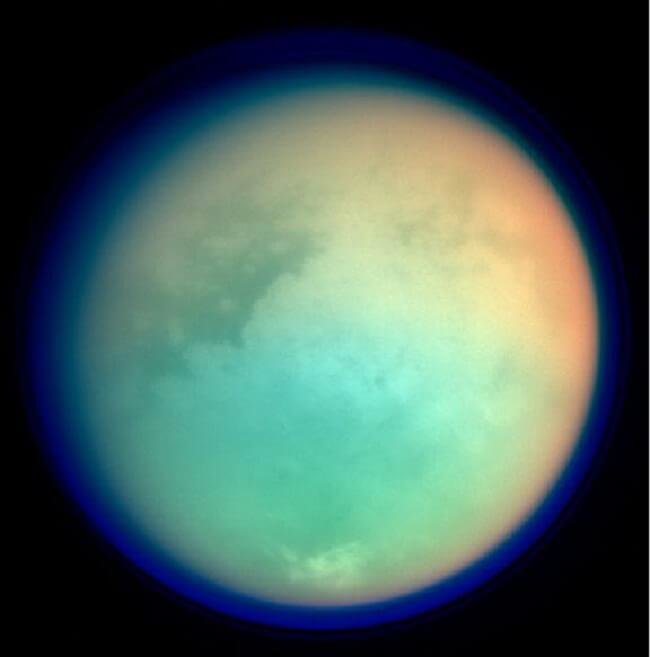 Титан: окно с видом на происхождение жизни на Земле. Фото.