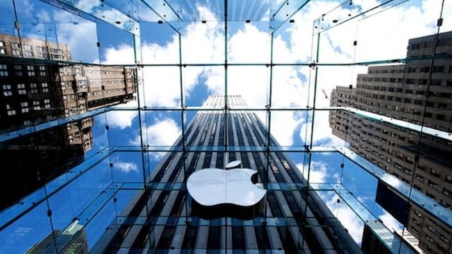 Apple стала самым дорогим брендом в мире. Фото.
