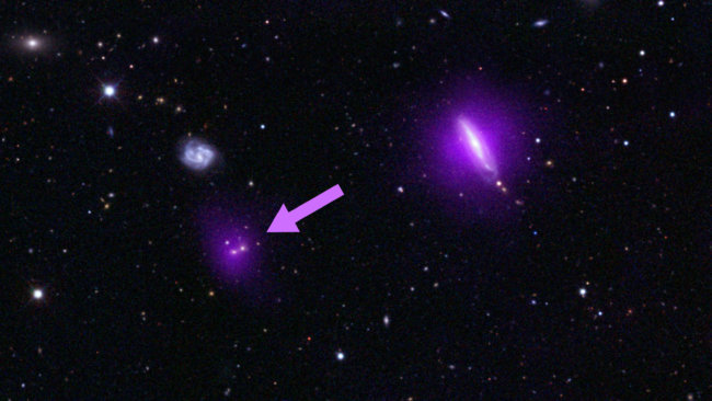 В десяточку: NASA обнаружило скопление массивных черных дыр. Фото.