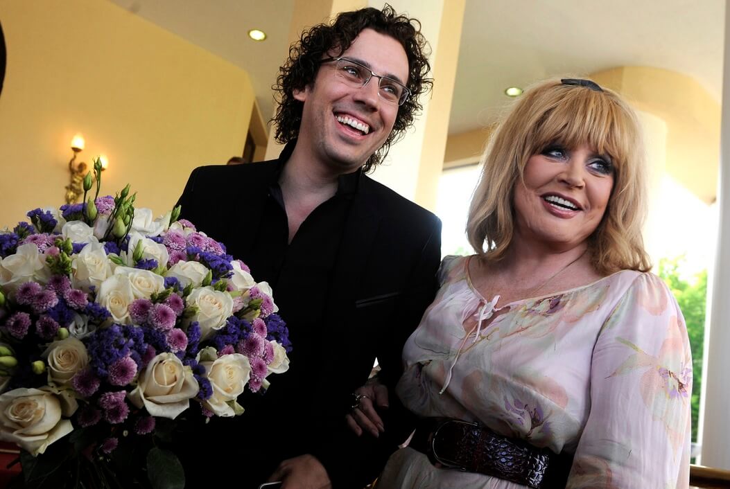 Суррогатное размножение