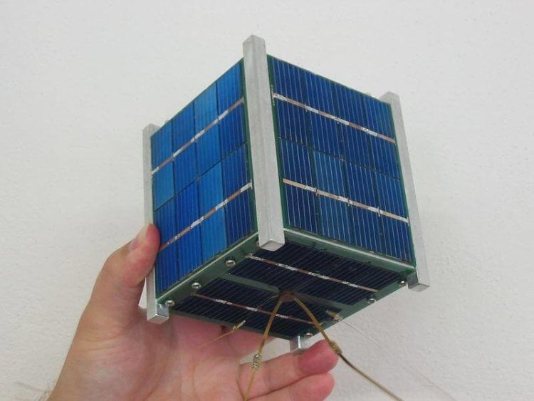 Наноспутник стандарта CubeSat