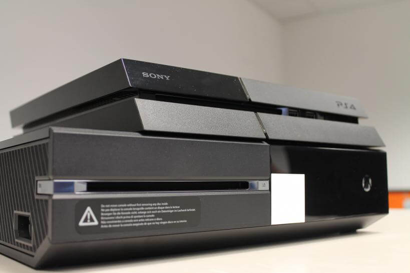 Визуальное сравнение Xbox One и PS4