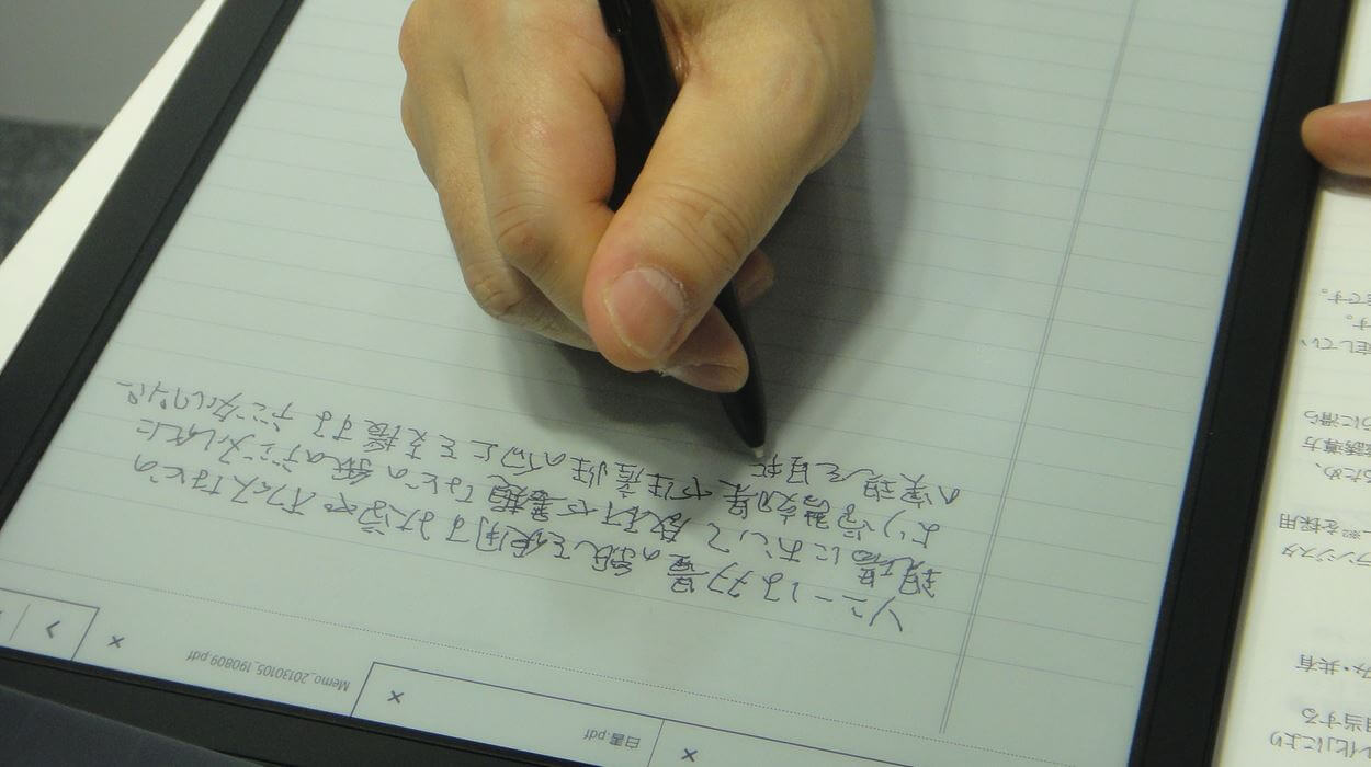 Sony приступила к производству E-ink планшетов