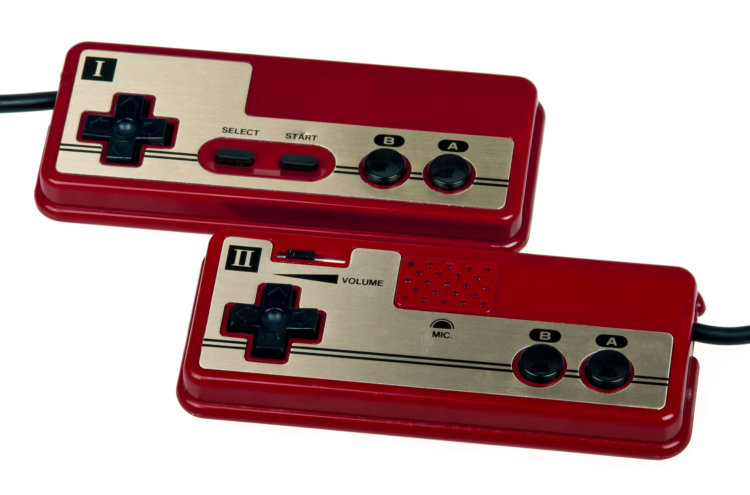 Геймпады Famicom